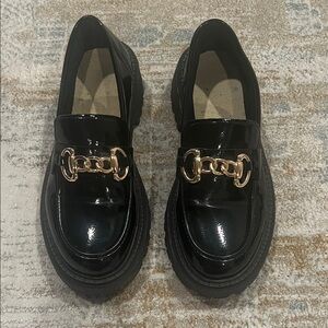 ‼️ Black Loafers with Gold Chain Detail ‼️